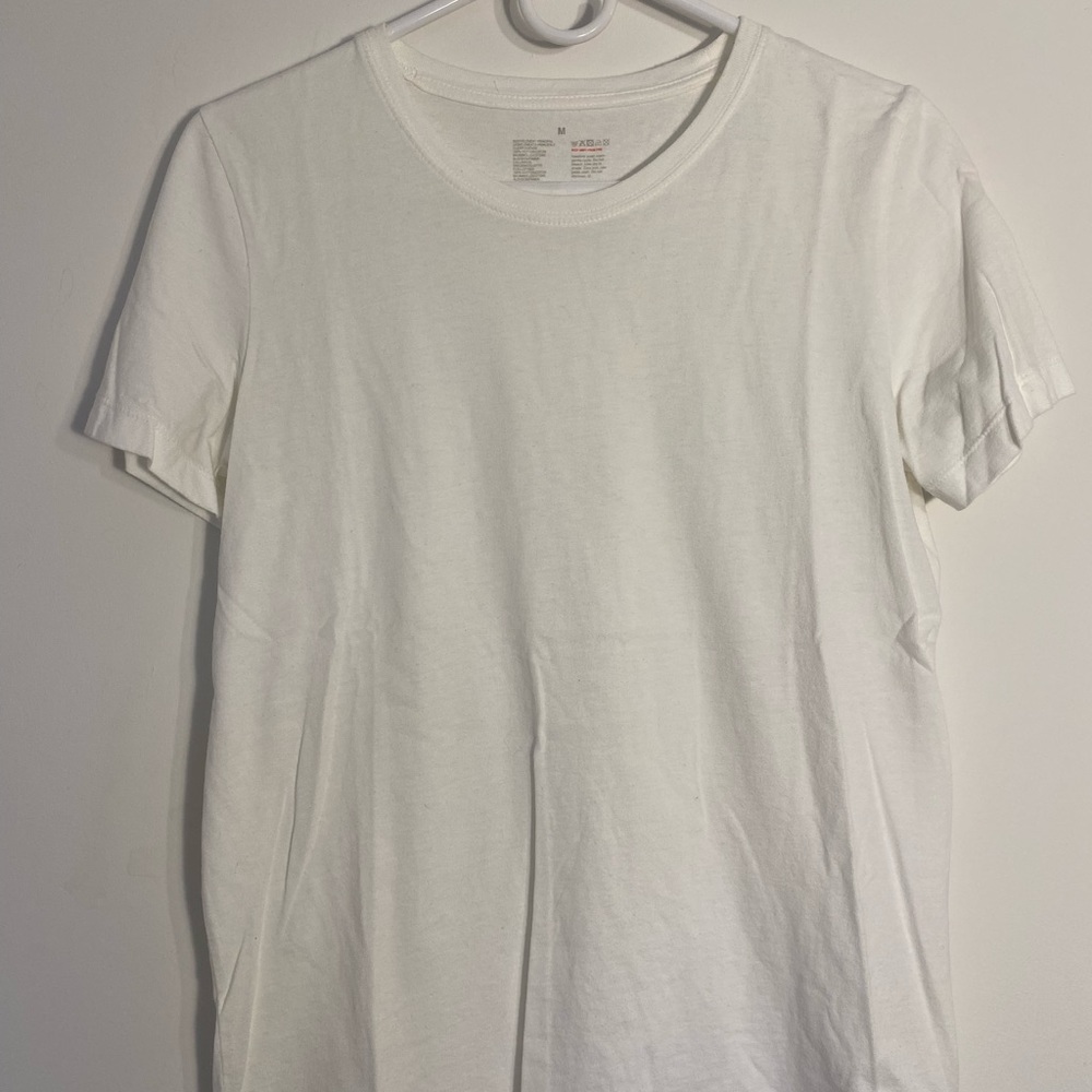 Basic white tee